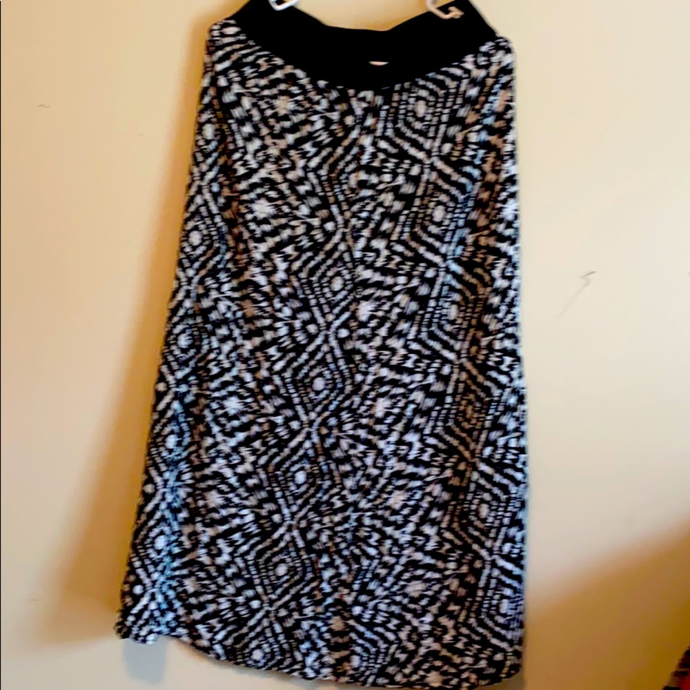 Black and white long skirt